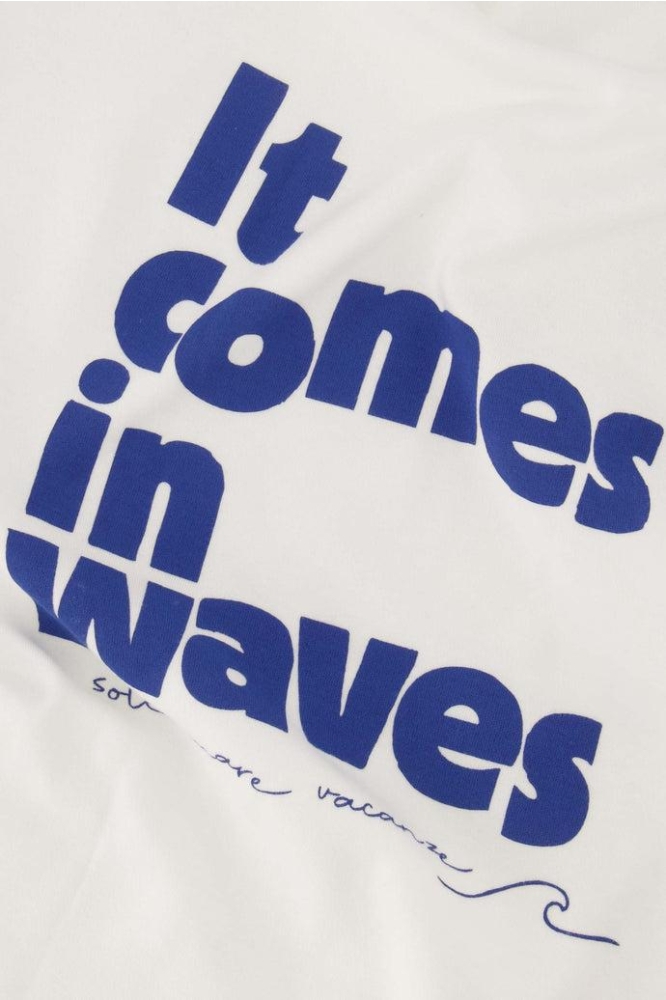 T SHIRT MET OPGEROLDE MOUW MET TEKST 0304 257 1000 WIT